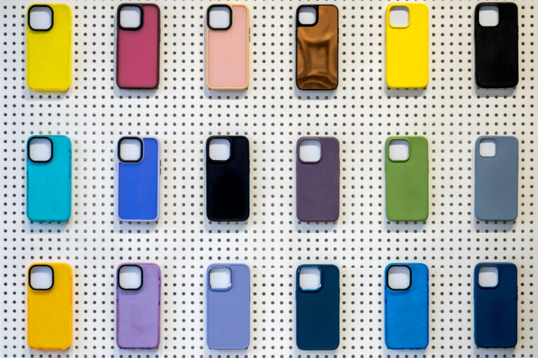 accesorios para móviles y fundas en Benetússer-multicolor